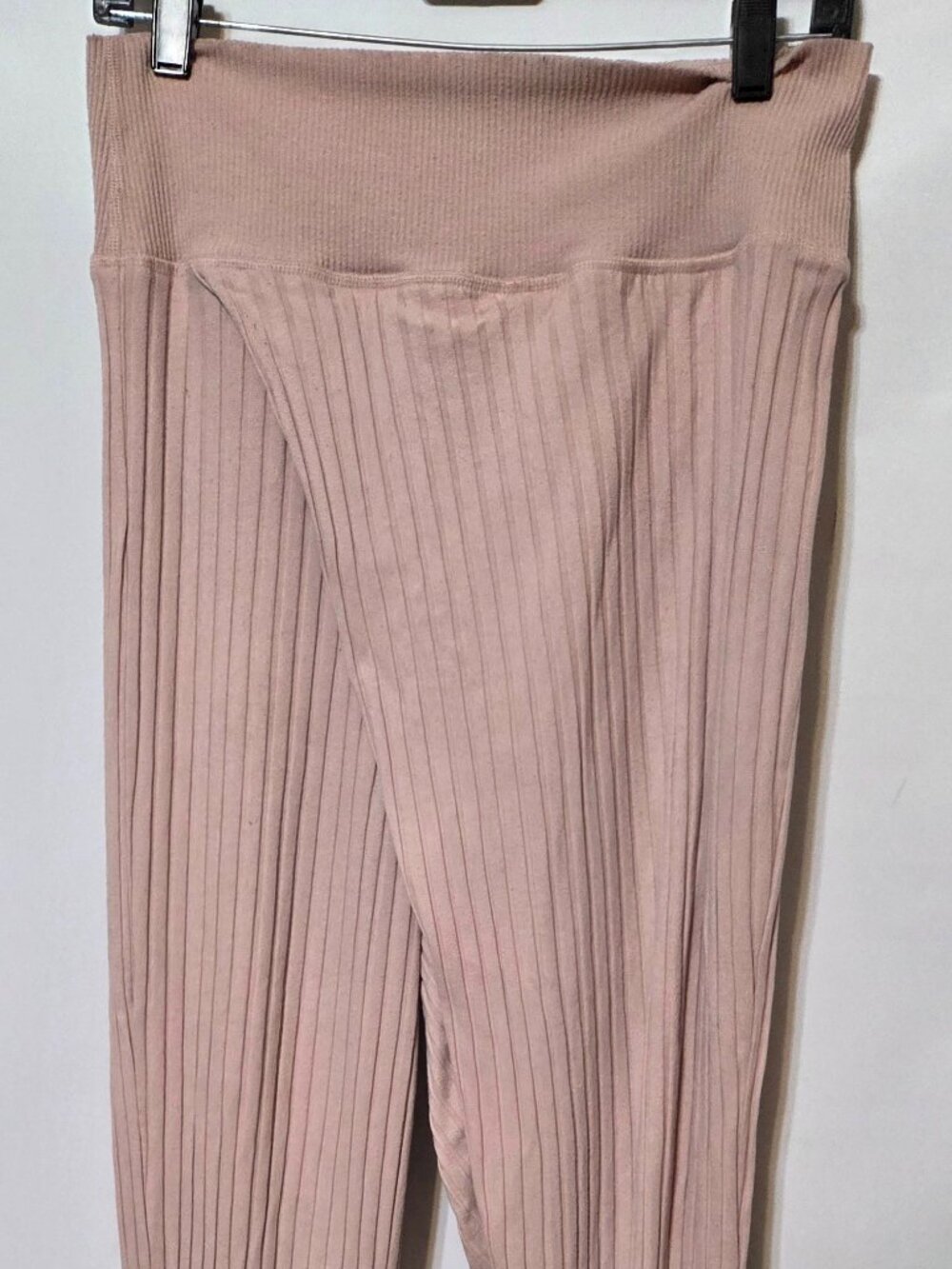 Nike Yoga Pants Women’s Size L Luxe Pink Crossover High Rise Fleece Rib Knit